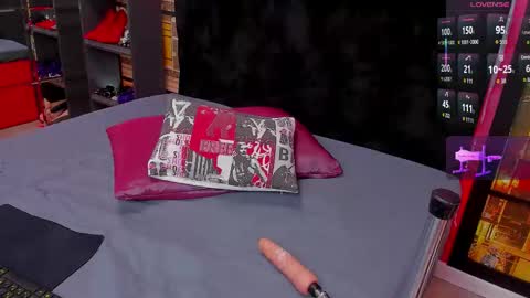 Alison online show from November 8, 2025, 1:39 am