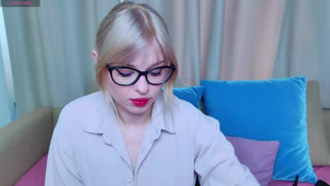 Snapshot of _allisson__ chatting on May 7, 2026, 3:23 am Alison online show from May 7, 2026, 3:23 am