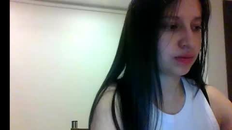_alyson online show from November 3, 2025, 1:40 am