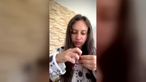 _alyson online show from February 4, 2026, 6:47 pm