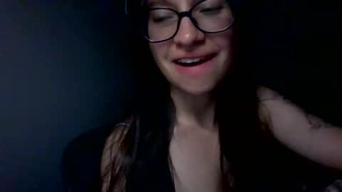 Snapshot of _alyson chatting on May 27, 2026, 7:16 am _alyson online show from May 27, 2026, 7:16 am