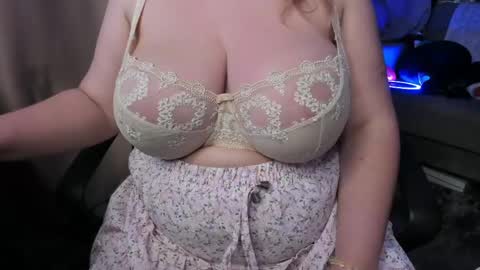 Snapshot of _alyssia_ chatting on April 9, 2026, 9:09 pm lisa online show from April 9, 2026, 9:09 pm