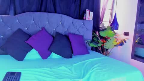 Amy    online show from February 4, 2025, 7:22 pm