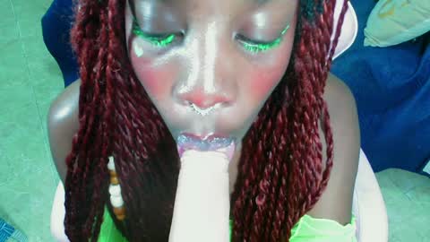 Snapshot of _amy_rojas_ chatting on April 24, 2026, 4:15 am ask me online show from April 24, 2026, 4:15 am