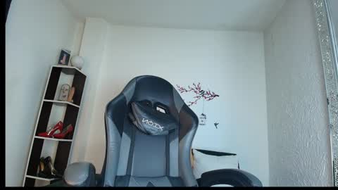 Anais online show from July 4, 2026, 4:29 am