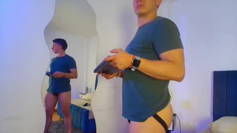 _andrewfalcon2 online show from November 24, 2025, 8:19 pm