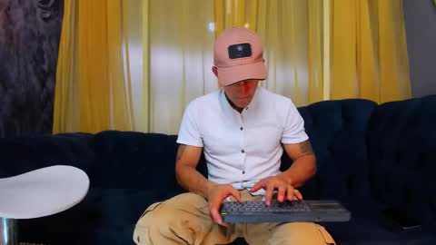 Angel Rivera online show from February 14, 2026, 9:11 pm