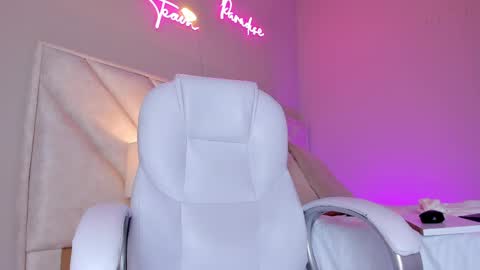 ngela  online show from February 20, 2025, 6:13 pm