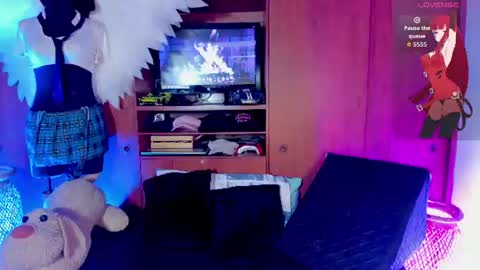 Angell Dustt  online show from July 8, 2026, 10:03 pm