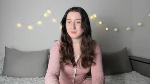 Anna online show from December 18, 2025, 7:42 pm