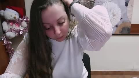 Anna online show from December 19, 2024, 7:40 am