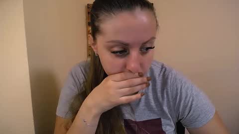 Anna online show from September 24, 2025, 6:28 am