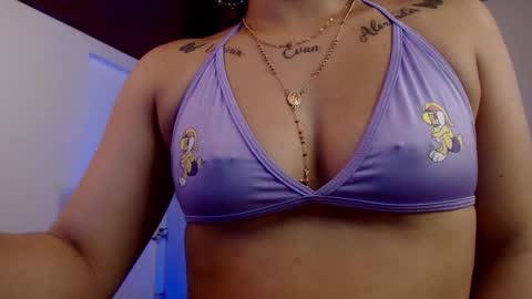 Snapshot of _anne_hot chatting on December 14, 2024, 3:36 pm Anne online show from December 14, 2024, 3:36 pm