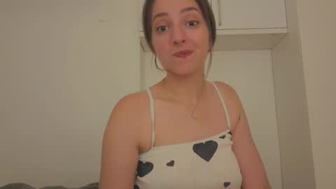 Anna online show from September 25, 2025, 8:23 pm