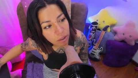 _antonella_dreams online show from March 12, 2026, 11:27 am