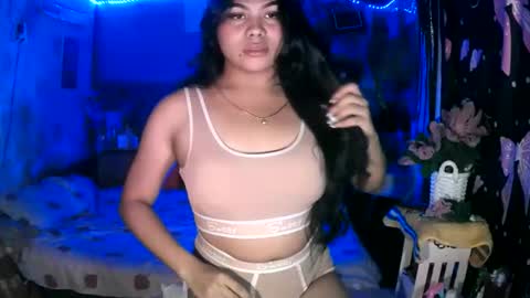 Snapshot of _asianslutyymikha_ chatting on May 27, 2026, 10:01 am _asianslutyymikha_ online show from May 27, 2026, 10:01 am