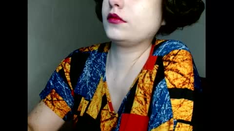 Snapshot of _atenea_golden chatting on February 16, 2026, 9:16 am atenea online show from February 16, 2026, 9:16 am
