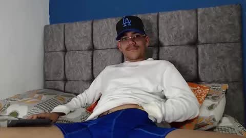 _austinmoon online show from January 16, 2026, 1:42 am