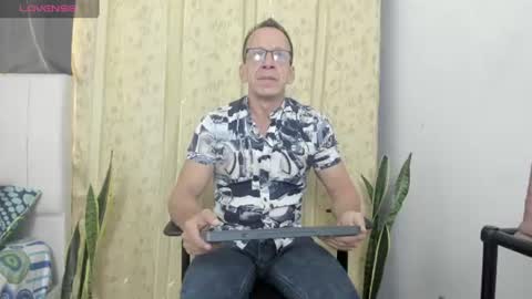 Snapshot of _axelking1_ chatting on July 8, 2026, 11:48 am Axel online show from July 8, 2026, 11:48 am