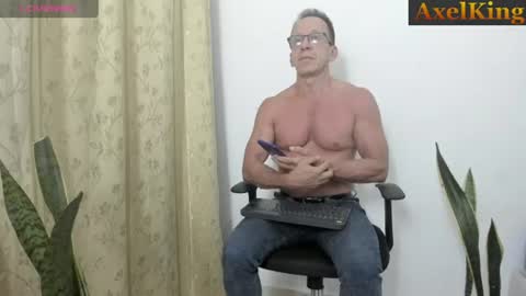 Snapshot of _axelking1_ chatting on July 14, 2026, 1:52 am Axel online show from July 14, 2026, 1:52 am