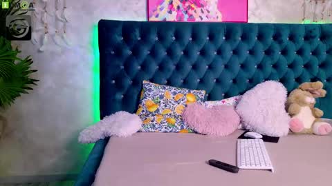 Snapshot of _azzalee_ chatting on June 2, 2026, 5:42 am AzzaLee online show from June 2, 2026, 5:42 am