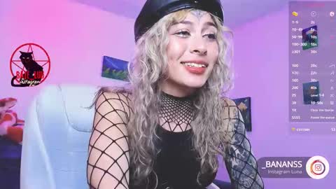 Lunita  online show from December 19, 2025, 2:40 am