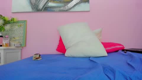 Snapshot of _becky__ chatting on February 22, 2025, 7:03 pm Becky online show from February 22, 2025, 7:03 pm