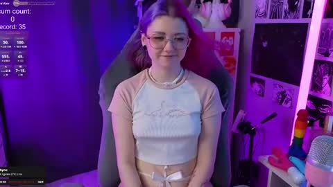 Snapshot of _biscuitty chatting on July 15, 2026, 9:20 pm Alice .. online show from July 15, 2026, 9:20 pm