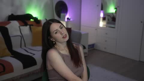 Lili online show from October 1, 2025, 11:27 am