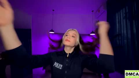 Hey were Vi and Alex VACATION FROM OCTOBER 31 TO NOVEMBER 12. AVAILABLE ON INST online show from September 30, 2025, 11:10 pm