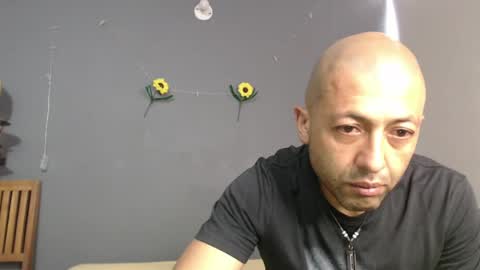 Snapshot of _bonnie__and_clyde chatting on May 12, 2026, 8:17 pm _bonnie__and_clyde online show from May 12, 2026, 8:17 pm