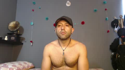 _bonnie__and_clyde online show from June 5, 2026, 8:14 pm