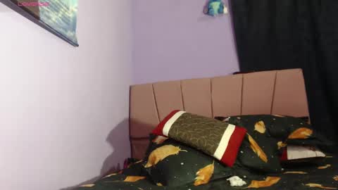 _boombom__ online show from February 28, 2026, 11:28 pm