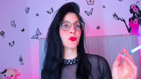 Snapshot of _caro_lyne_ chatting on April 22, 2026, 4:15 am Carolina online show from April 22, 2026, 4:15 am
