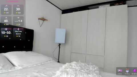 Bella  online show from February 2, 2026, 10:30 pm