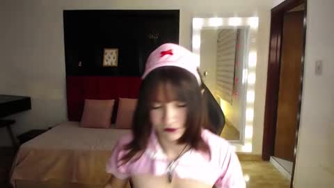 _charlotte_collins_ online show from September 25, 2025, 4:21 pm