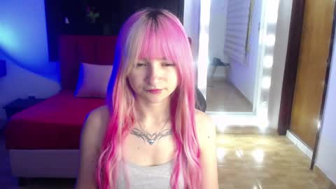 _charlotte_collins_ online show from May 28, 2026, 3:31 pm
