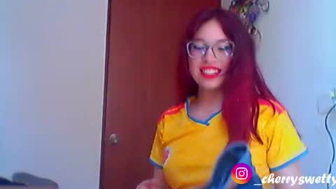 Snapshot of _cherrysweetie_ chatting on July 7, 2026, 2:54 pm Cherry Moon online show from July 7, 2026, 2:54 pm