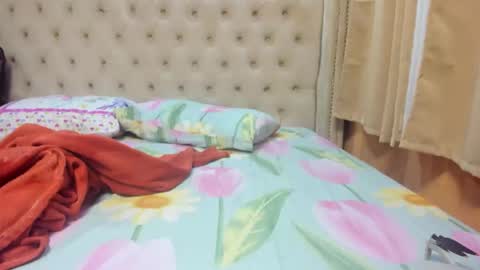 Snapshot of _cheskasexy_ chatting on March 18, 2026, 5:32 am Your baby online show from March 18, 2026, 5:32 am