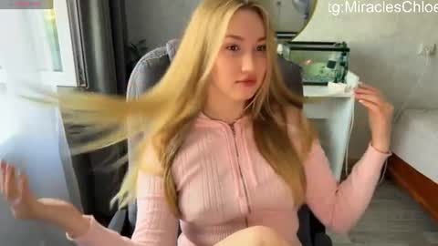 Snapshot of _chloe_miller_ chatting on July 7, 2026, 2:54 pm _chloe_miller_ online show from July 7, 2026, 2:54 pm