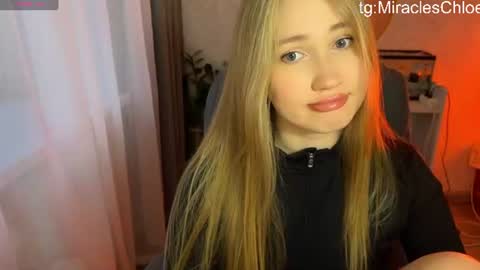 Snapshot of _chloe_miller_ chatting on July 13, 2026, 5:05 pm _chloe_miller_ online show from July 13, 2026, 5:05 pm