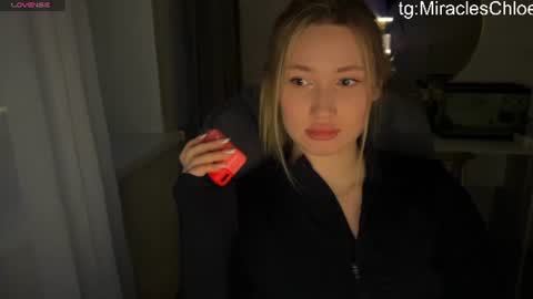 Snapshot of _chloe_miller_ chatting on July 16, 2026, 6:14 pm _chloe_miller_ online show from July 16, 2026, 6:14 pm