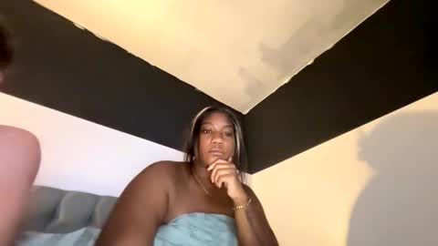 Chocolate cherrie online show from November 1, 2025, 10:12 pm