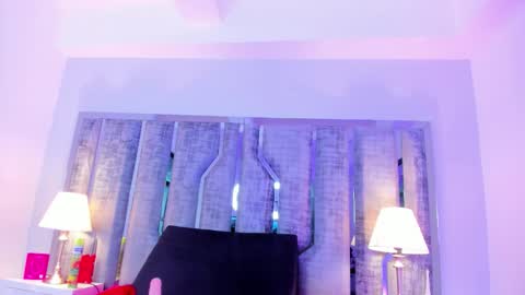 _ciara_benet_ online show from December 18, 2025, 12:11 pm