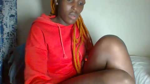 Snapshot of _clara01 chatting on January 15, 2025, 9:35 am clara online show from January 15, 2025, 9:35 am