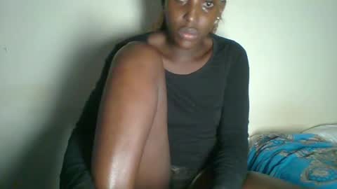 Snapshot of _clara01 chatting on February 9, 2025, 1:14 pm clara online show from February 9, 2025, 1:14 pm