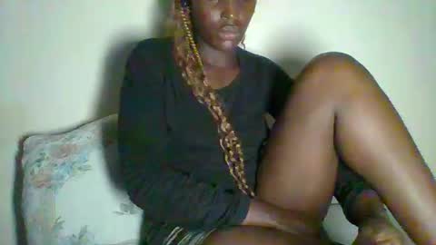 Snapshot of _clara01 chatting on February 12, 2025, 7:02 pm clara online show from February 12, 2025, 7:02 pm