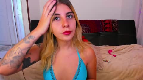  Chloe  online show from January 23, 2025, 4:59 pm