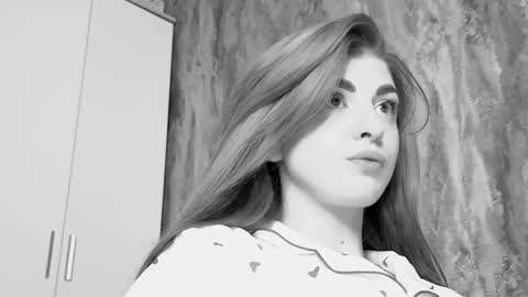 D online show from February 1, 2025, 4:00 pm