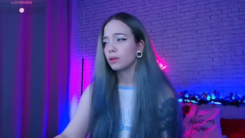 Nica online show from December 27, 2024, 9:39 am